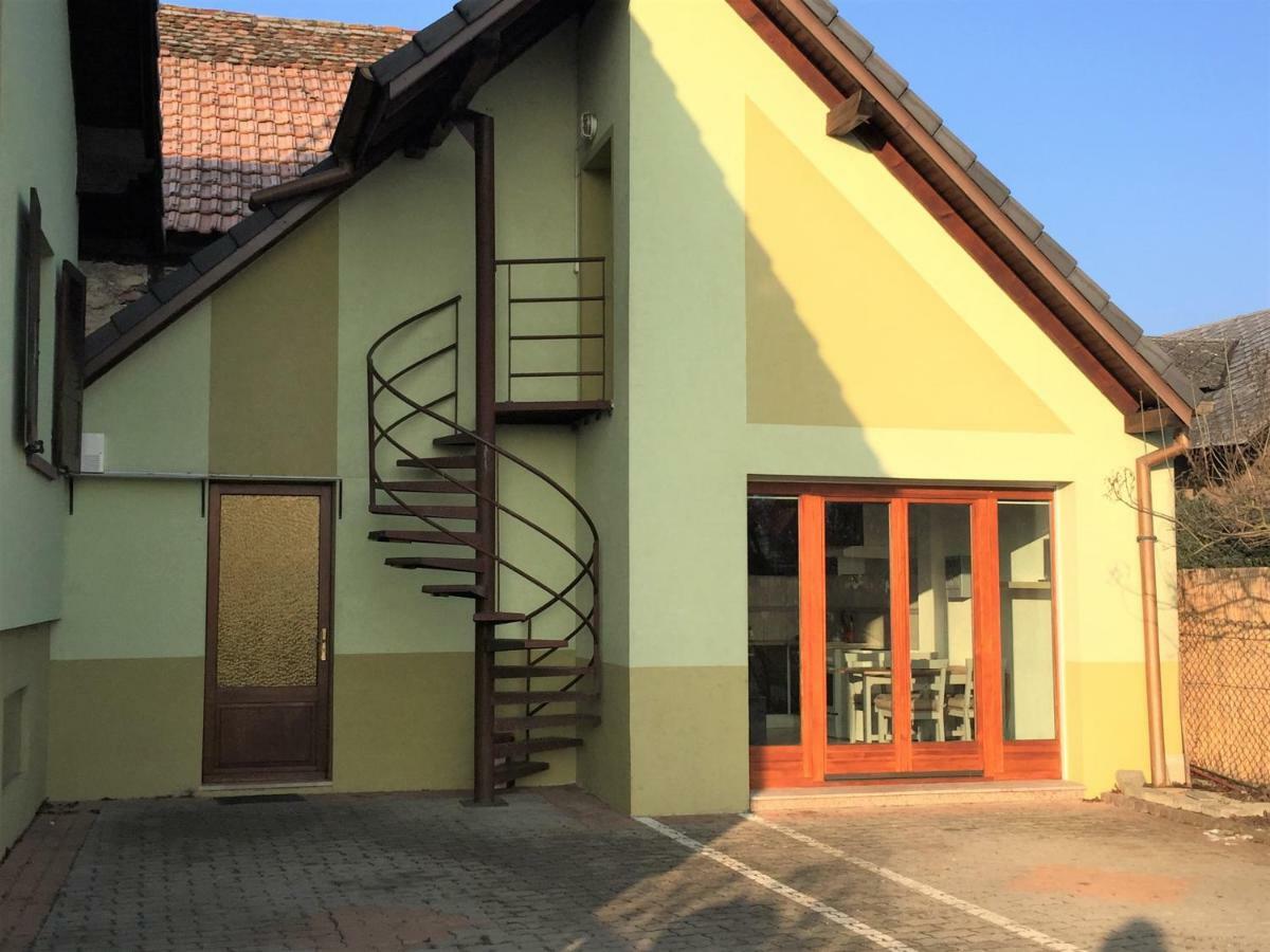 Le Cigogneau-Studio Alcove Au Calme Sainte-Croix-en-Plaine Екстериор снимка